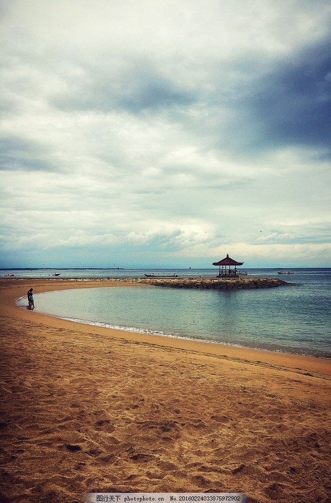 巴厘岛 海边 沙滩 云 海湾 亭 摄影 国外旅游